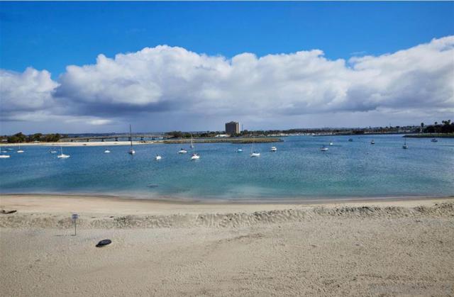 2820 Bayside Walk, San Diego CA: https://media.crmls.org/mediaz/21b52aff-09a5-41ac-91e6-d8c2054704ba.jpg