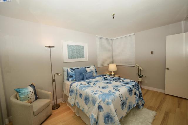 Image 29 of 38 For 303 Adams St  109