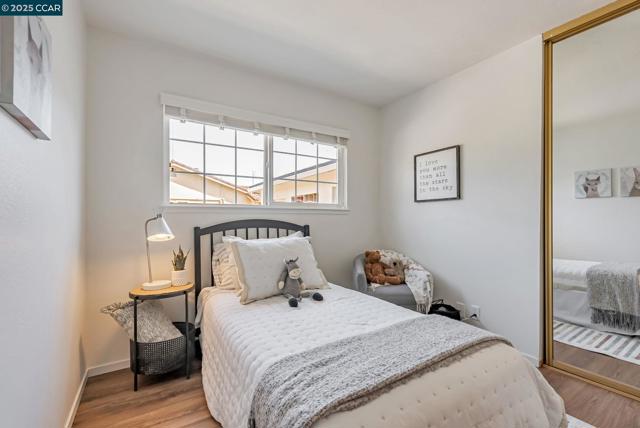 1836 Boxwood Dr, Concord CA: https://media.crmls.org/mediaz/21b55f5f-870e-4aad-8d6f-a2cca47d3cf0.jpg