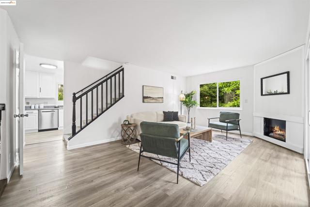 2326 D St, Hayward CA: https://media.crmls.org/mediaz/21b6796b-028b-41d1-9984-676b07fd4f77.jpg