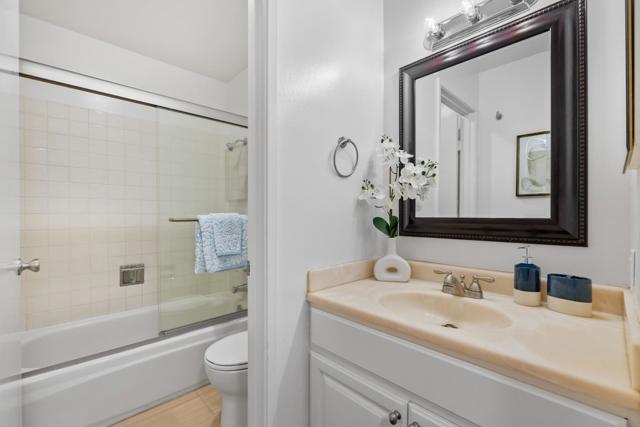 952 Kiely Boulevard, Santa Clara CA: https://media.crmls.org/mediaz/21b6e519-5a74-46a2-8ac7-7799ee15498a.jpg