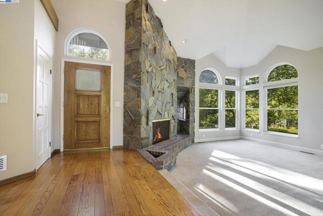 3 BLACKHAWK CLUB CT, Danville CA: https://media.crmls.org/mediaz/21b6f9fa-a981-4349-b740-0f712b619a8e.jpg