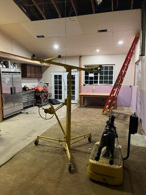 350 San Benancio Road, Salinas CA: https://media.crmls.org/mediaz/21b723ea-b25d-47a6-8a25-7eea58b63d4e.jpg