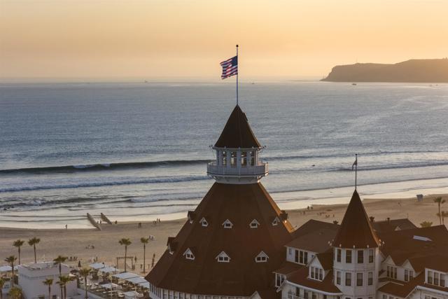 1500 Orange Avenue, Coronado CA: https://media.crmls.org/mediaz/21b7346d-dce8-44c3-b445-cf2cca867c58.jpg