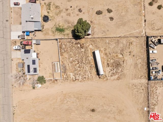 40611 178th Street, Lancaster CA: https://media.crmls.org/mediaz/21b75bdc-614c-4815-a9e4-20aec94b399a.jpg
