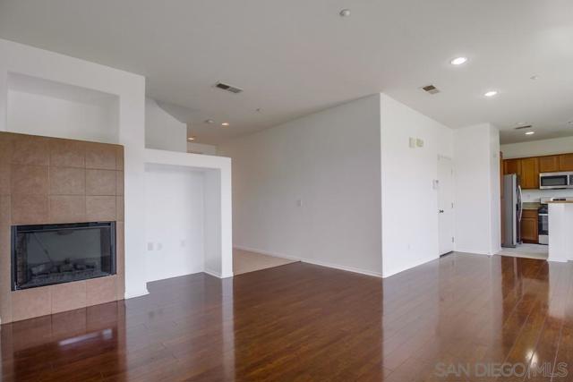2305 Wisteria Way, National City CA: https://media.crmls.org/mediaz/21b8099c-4220-4981-9bb9-aa40268568a7.jpg