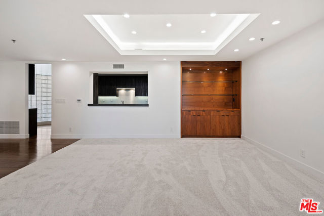2142 Century Park Lane, Los Angeles CA: https://media.crmls.org/mediaz/21b8edda-3261-452d-ad94-531705ddb6e1.jpg