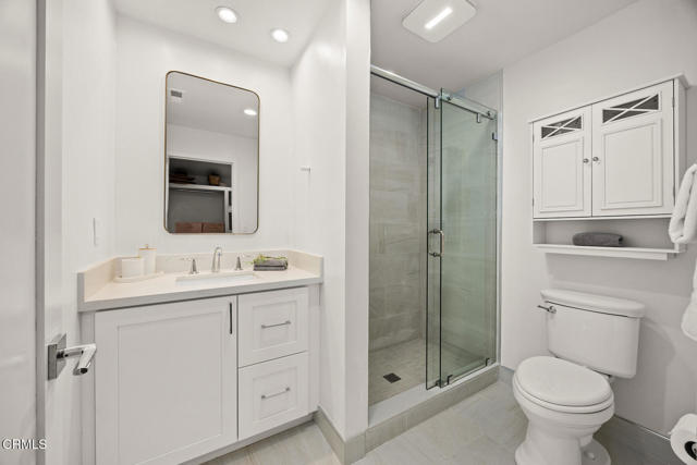 Image 34 of 76 For 4754 Palm Drive