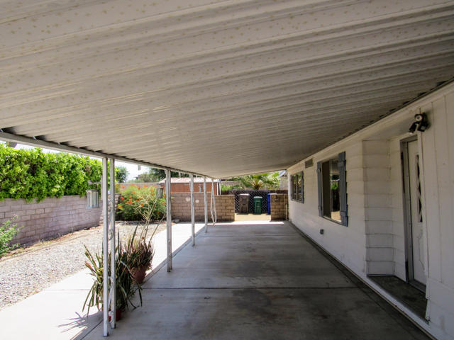 39640 Desert Greens E Drive, Palm Desert CA: https://media.crmls.org/mediaz/21ba26a6-eb4f-46f1-a4f1-3c0b42b5f85c.jpg