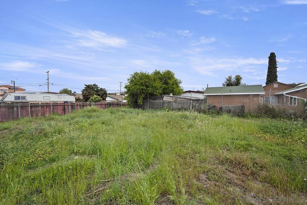 MLS #250026772SD img 12