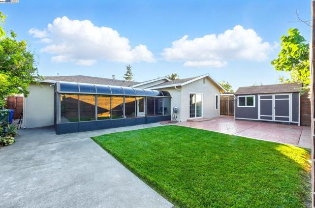 7412 Birkdale Dr, Newark CA: https://media.crmls.org/mediaz/21bbbd8e-6cc7-4063-8fea-e7fc8a881570.jpg