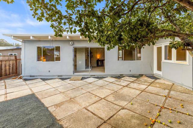 835 Mosswood Lane, Millbrae CA: https://media.crmls.org/mediaz/21bbc7d8-6486-491a-b610-8dc8f22e31a2.jpg