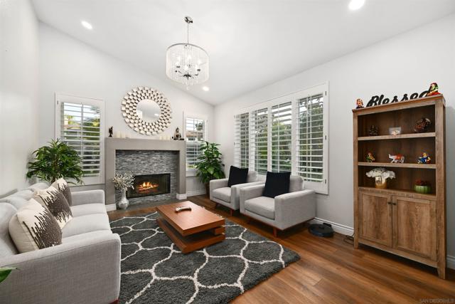 3140 Willow Creek Pl, Escondido CA: https://media.crmls.org/mediaz/21bc2df7-c5d4-4e63-bc56-5e2f7e442029.jpg