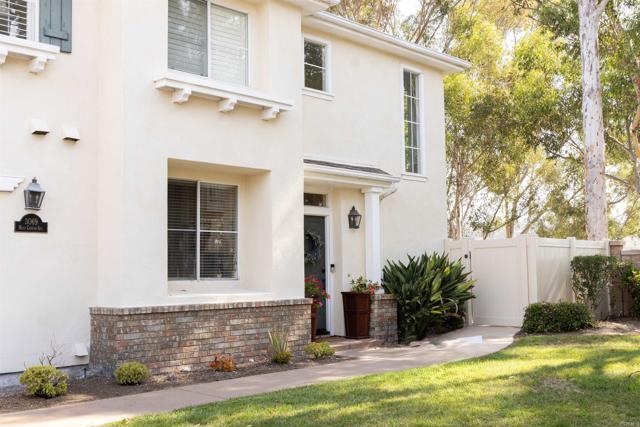 Detail Gallery Image 2 of 67 For 3069 W Canyon Ave, San Diego,  CA 92123 - 3 Beds | 2 Baths