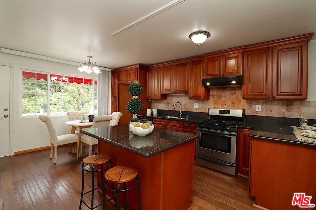 375 Berkshire Avenue La Canada Flintridge img 17