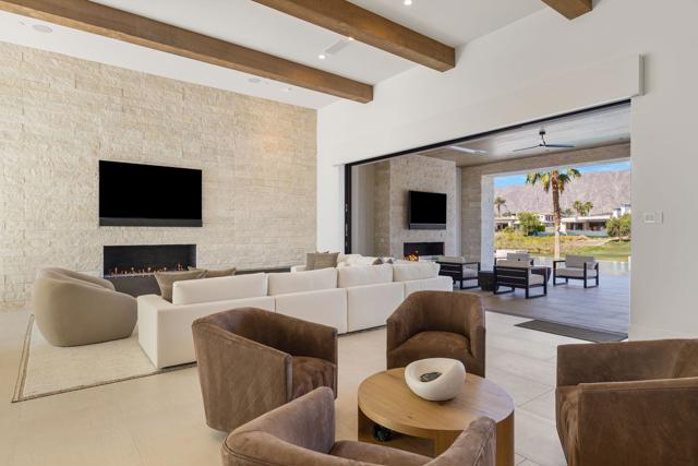53603 Via Mallorca, La Quinta CA: https://media.crmls.org/mediaz/21bd7737-99e9-4ff8-987c-afbe5d5dd5d3.jpg