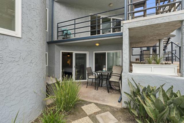804 N The Strand, Oceanside CA: https://media.crmls.org/mediaz/21bd80a3-3008-495e-a9c5-9425574d6a21.jpg