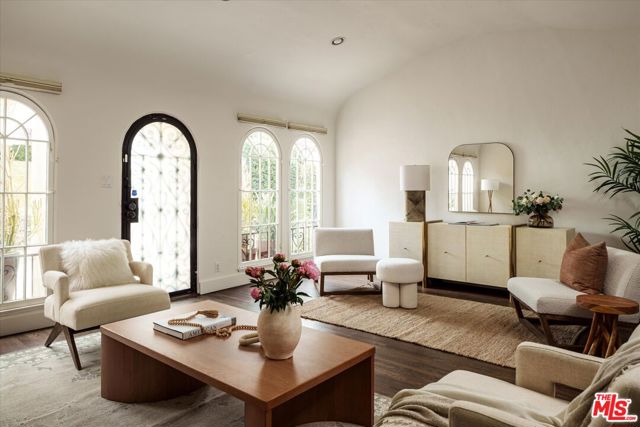 2268 Ben Lomond Drive, Los Angeles CA: https://media.crmls.org/mediaz/21bdd4c5-03f0-4a49-834c-9d74b36241e5.jpg