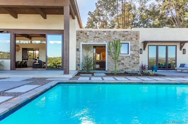 4728 El Aspecto, Rancho Santa Fe, California 92067, 5 Bedrooms Bedrooms, ,5 BathroomsBathrooms,Single Family Residence,For Sale,El Aspecto,240027667SD