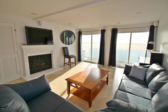 Detail Gallery Image 10 of 28 For 3525 Ocean Dr, Oxnard,  CA 93035 - 3 Beds | 5 Baths