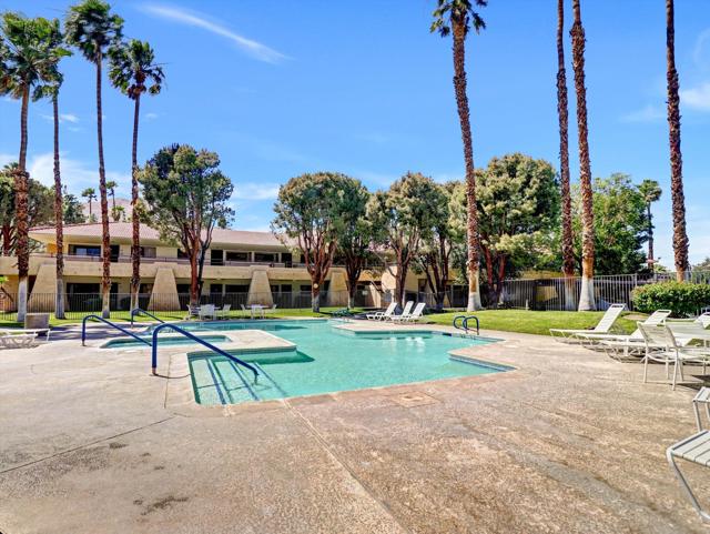 701 Los Felices Circle W #114, Palm Springs, CA 92262