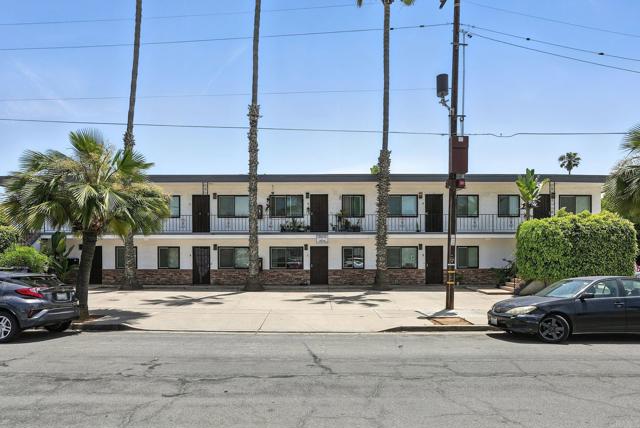 800 Emory Street, Imperial Beach CA: https://media.crmls.org/mediaz/21bf8018-faab-4f63-8a7b-304f261b4410.jpg