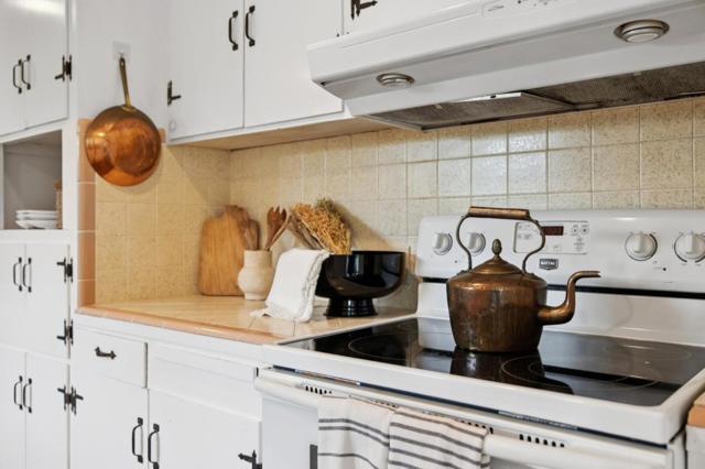 0 Santa Rita 2 SW of 3rd Street, Carmel CA: https://media.crmls.org/mediaz/21bfb6c7-8bef-4c72-a0e8-6b597a7b47dd.jpg