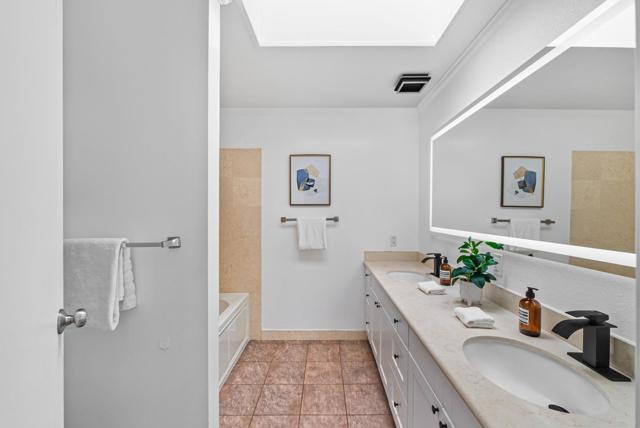 2325 Hastings Drive, Belmont CA: https://media.crmls.org/mediaz/21c17562-ddc2-48b7-9f33-cef6373ed537.jpg