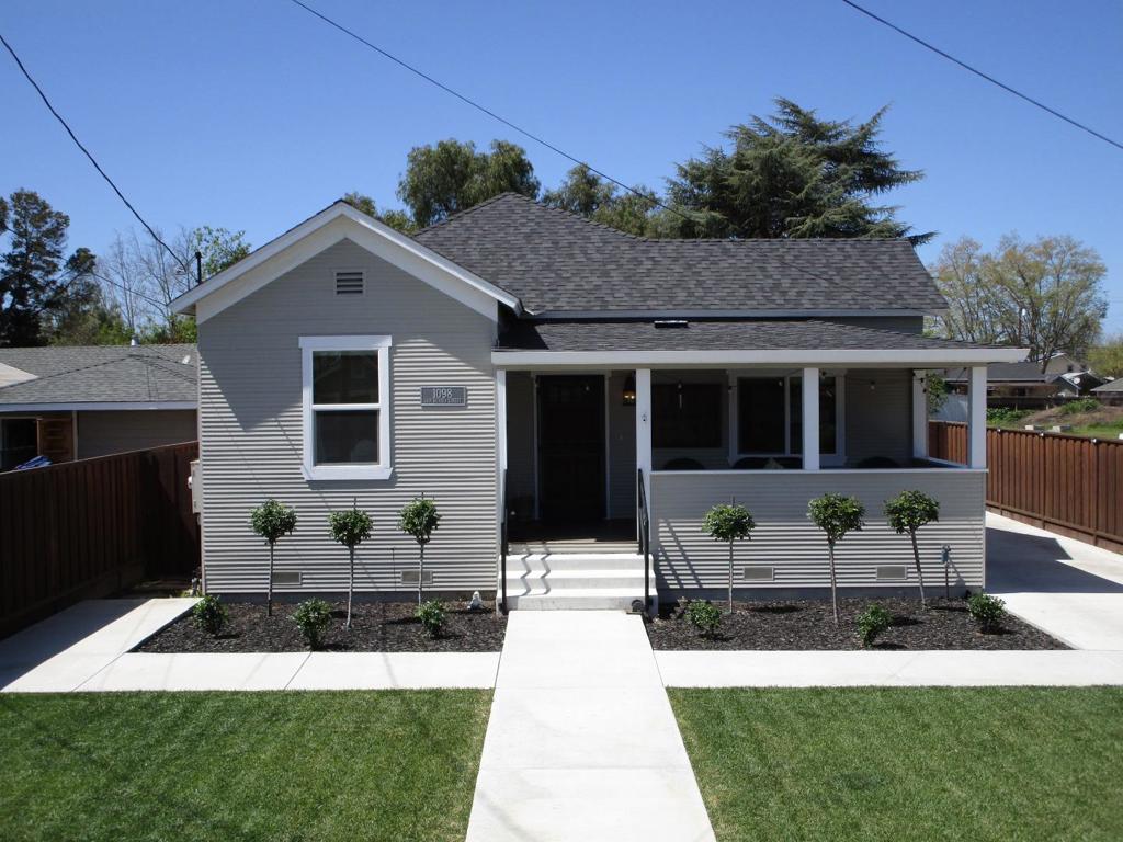 1098 San Benito Street