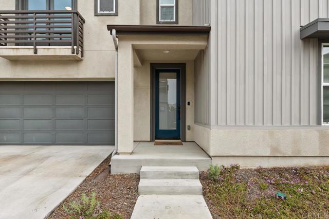 Detail Gallery Image 2 of 73 For 10635 Melogold Way, San Diego,  CA 92126 - 4 Beds | 3/1 Baths