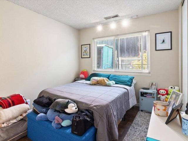 74 Meadow Terrace, Watsonville CA: https://media.crmls.org/mediaz/21c30f2d-7a5d-45fc-9cee-8c52a9d0ade6.jpg