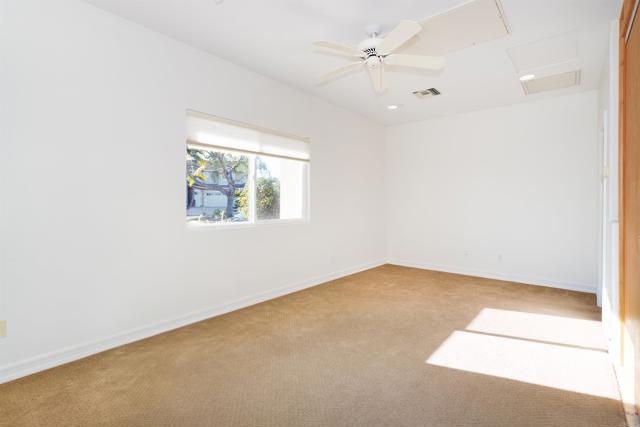 Image 36 of 53 For 473 Sandalwood Court