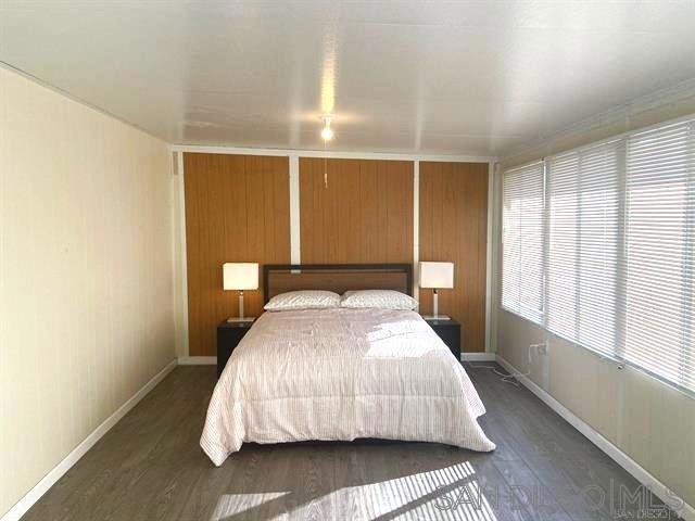 5442 San Onofre Ter, San Diego CA: https://media.crmls.org/mediaz/21c35186-d812-4f7e-8b71-899a2ded3790.jpg