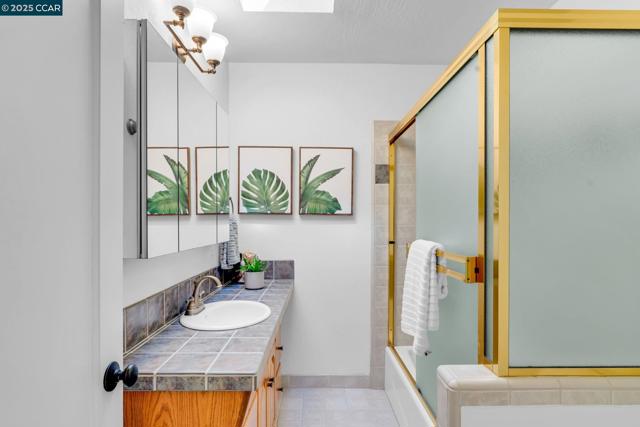 81 MAPLE LANE, Walnut Creek CA: https://media.crmls.org/mediaz/21c35bb4-70f9-4230-ba58-681d193355c8.jpg