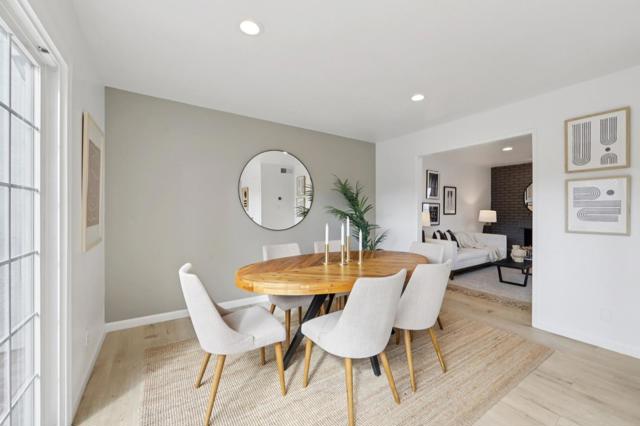 854 Erickson Lane, Foster City CA: https://media.crmls.org/mediaz/21c35da2-16d2-4ac7-878a-224f2144c582.jpg