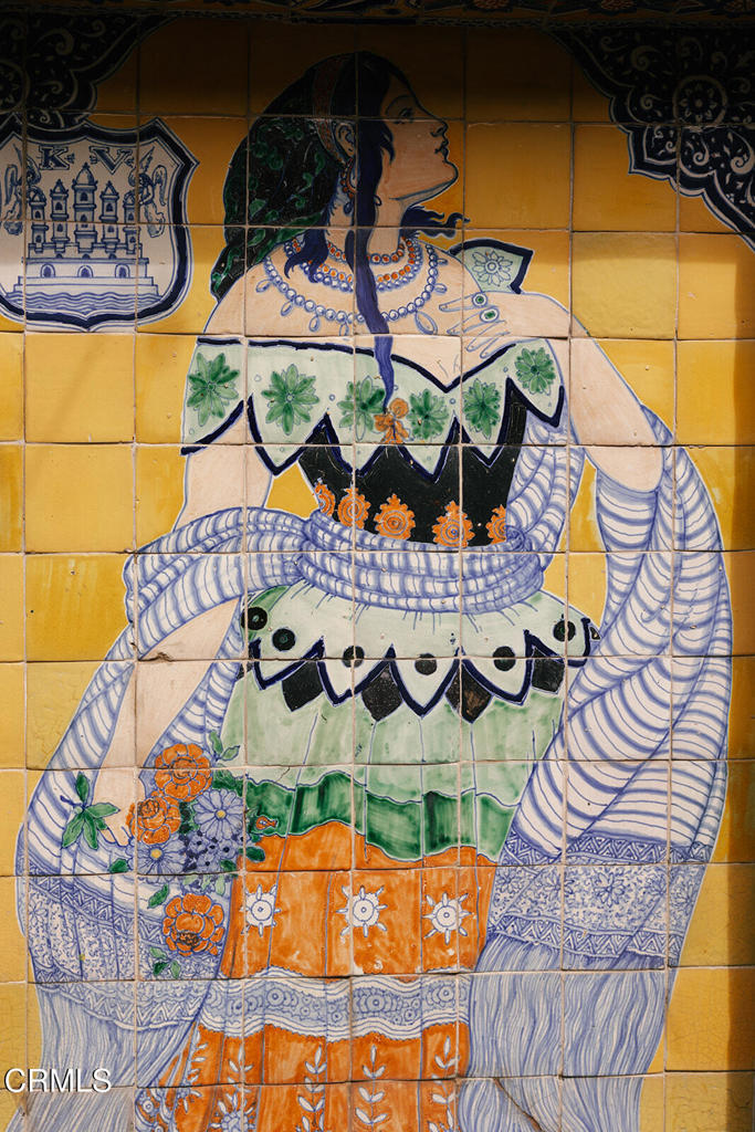 https://media.crmls.org/mediaz/21c56d78-1c46-435e-8b2c-dc7b88e94bcb.jpg?preset=X-Large