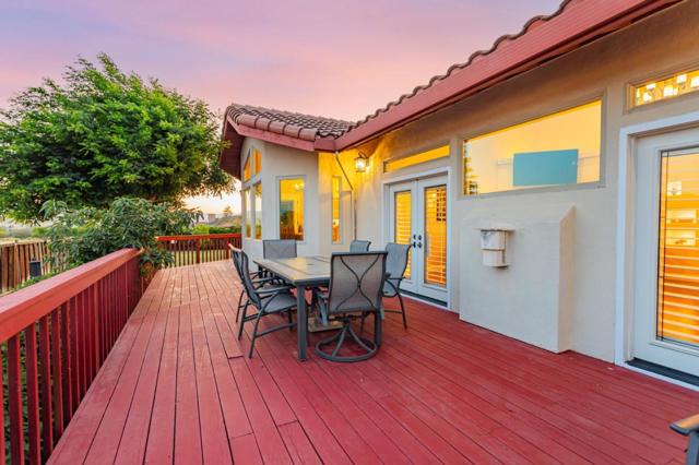 50 Schmidt Court, Hollister CA: https://media.crmls.org/mediaz/21c627d0-a169-44eb-af3d-8a52acae3e03.jpg