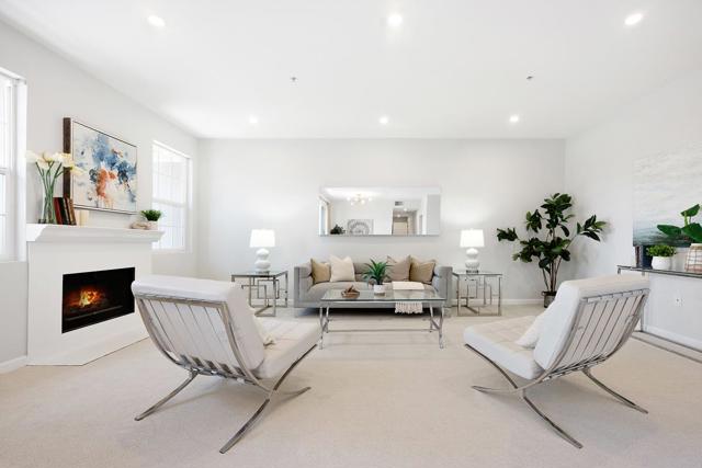 550 El Camino Real, Burlingame CA: https://media.crmls.org/mediaz/21c62c3d-191a-40cd-9fbf-9207ca32844e.jpg