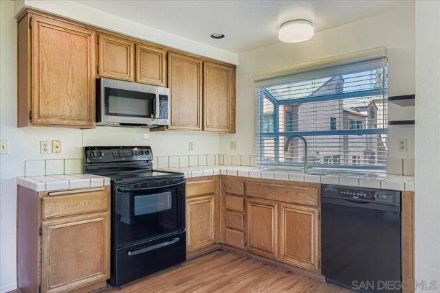 8896 Highwood Drive, San Diego CA: https://media.crmls.org/mediaz/21c6bc54-fb84-441e-b1cb-4677676f7a67.jpg
