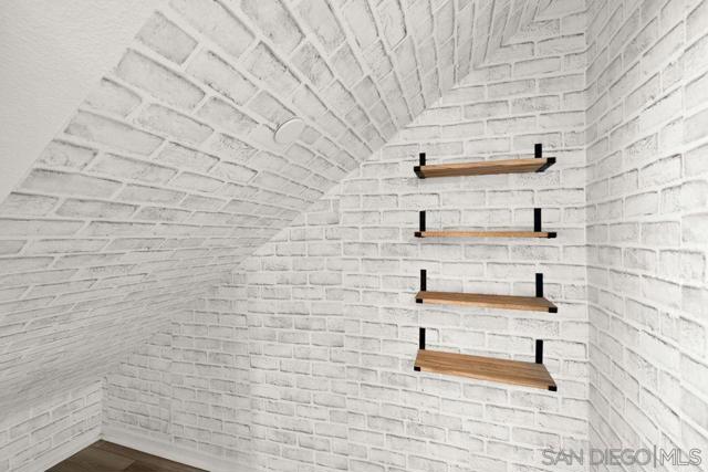 347 Sweet Pl, Fallbrook CA: https://media.crmls.org/mediaz/21c71682-5a50-4efd-b4f5-da7cfd2b070c.jpg