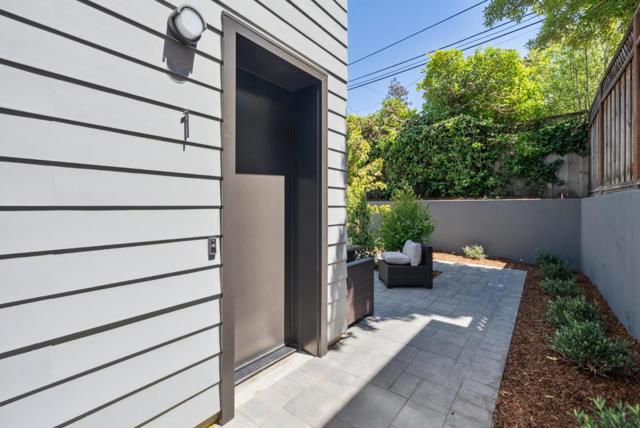 1433 Floribunda Avenue, Burlingame CA: https://media.crmls.org/mediaz/21c804c5-19b7-4616-98ee-f9735a2bffd4.jpg
