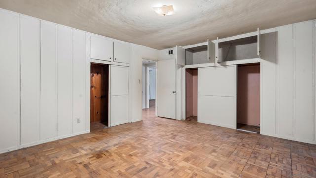 5220 E Falls View, San Diego CA: https://media.crmls.org/mediaz/21c83653-ce54-40d7-b34c-67c7b52e3ae8.jpg