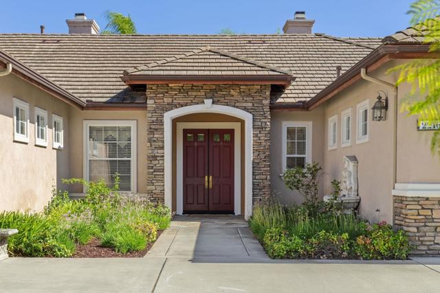 Detail Gallery Image 6 of 62 For 2216 Blossom Hill Ln, Escondido,  CA 92029 - 5 Beds | 4/1 Baths
