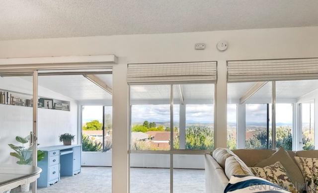 3660 Vista Campana N, Oceanside CA: https://media.crmls.org/mediaz/21ca40a4-b5c4-4272-88a7-bb599b13ee8b.jpg