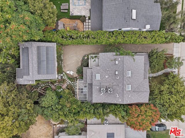 3143 Shelby Drive, Los Angeles CA: https://media.crmls.org/mediaz/21cbc18e-943e-403b-a28a-9c700dff5c34.jpg