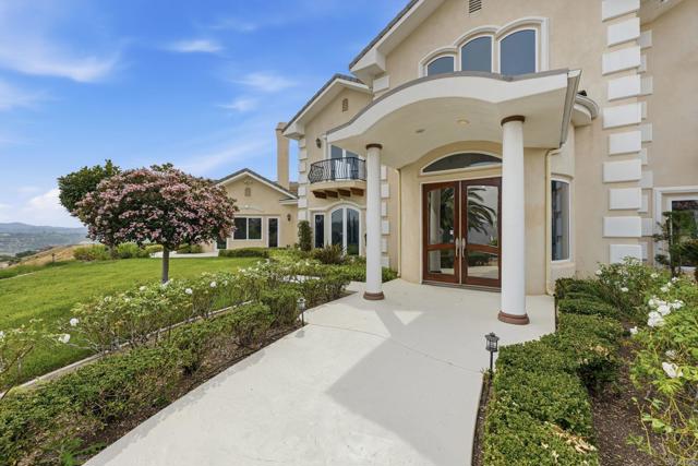 Detail Gallery Image 7 of 74 For 3611 Monserate Hill Ct, Fallbrook,  CA 92028 - 4 Beds | 4/1 Baths