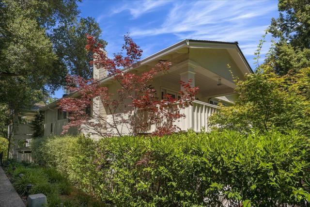600 Pennsylvania Avenue, Los Gatos CA: https://media.crmls.org/mediaz/21cd016e-74b5-4f41-b6f0-ae8364e2331e.jpg