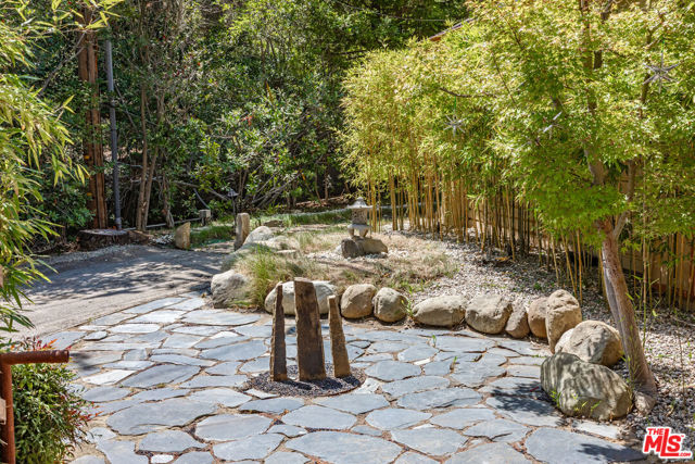 Drew Fenton | 1064 Meadows End Drive Calabasas CA | MLS: 7238352
