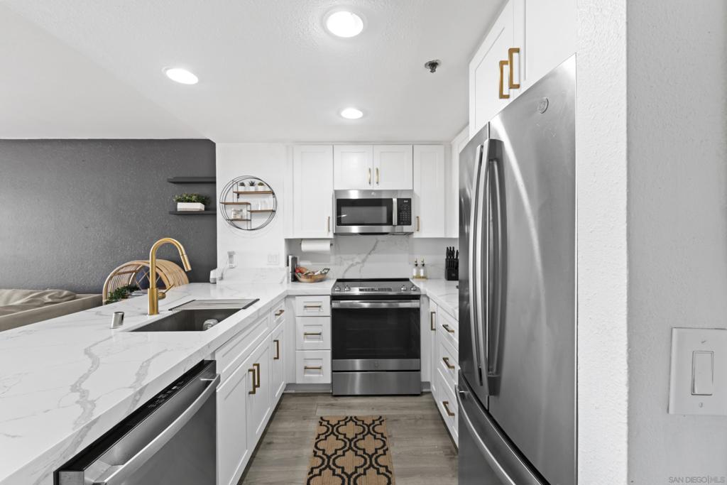 1514 7th Ave - photo 4