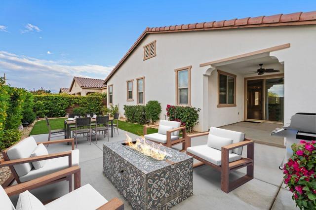 51204 Mystic Tyme Drive, Indio CA: https://media.crmls.org/mediaz/21cfb664-7b28-4e60-a4ed-f753f896c29b.jpg